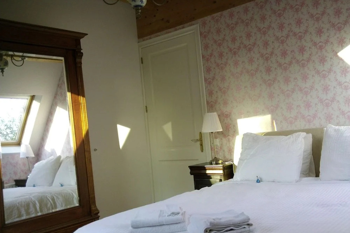 guest_rooms