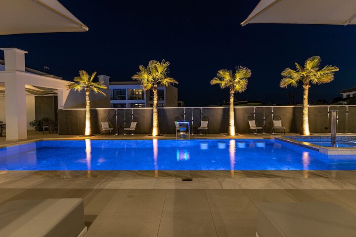 Pool 31 of 40