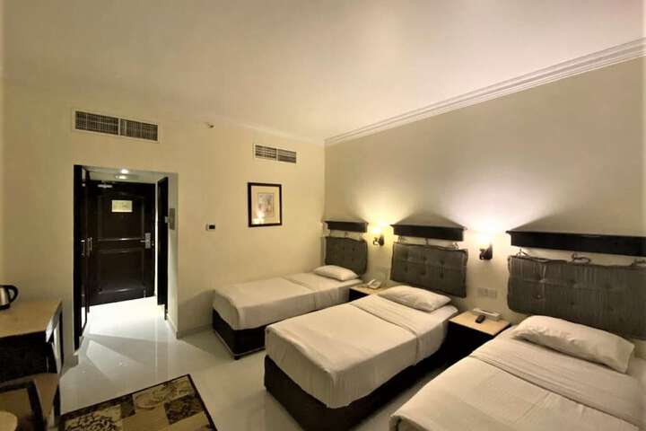 Room 18 of 39