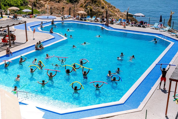 Hotel with Pool