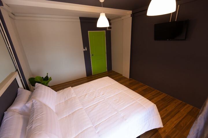 Room 7 of 71