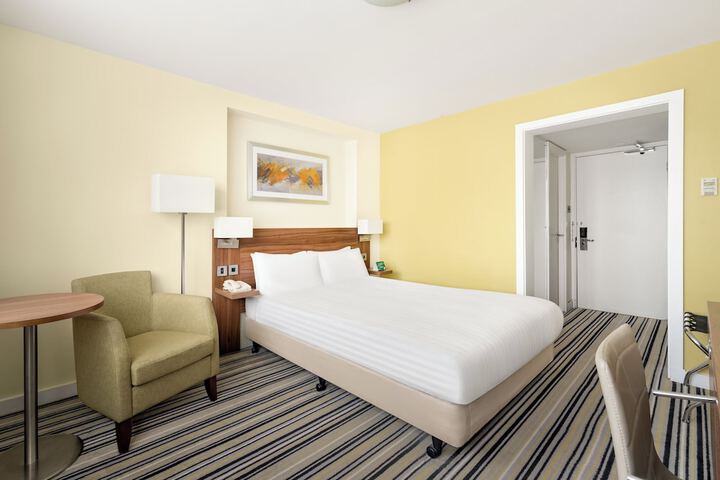 Room 21 of 87