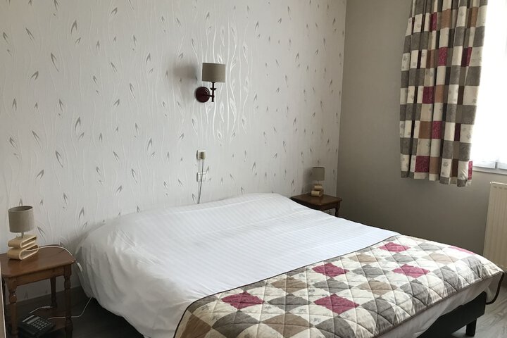 Room 5 of 24