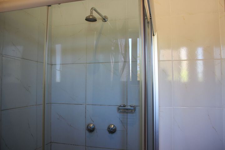 Room 16 of 60