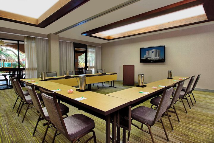 Meeting facility