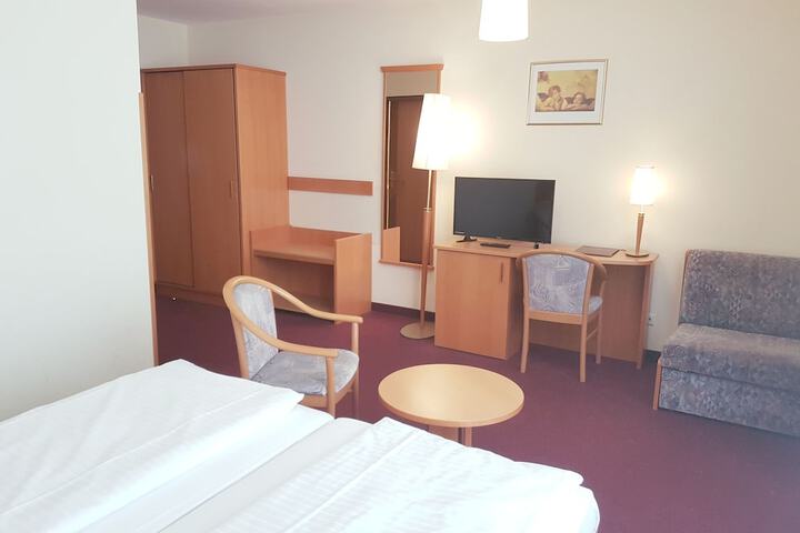 Room 41 of 133