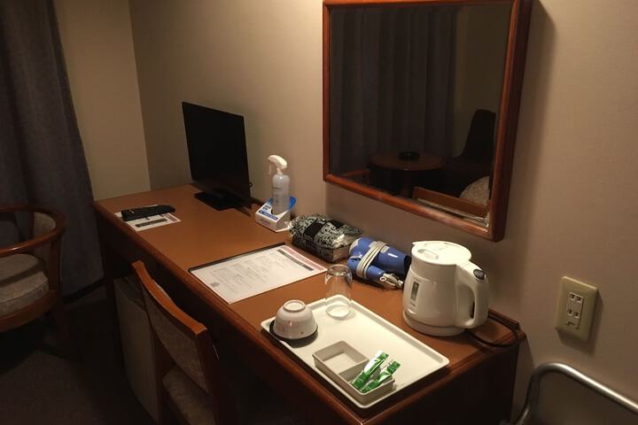 Room 12 of 44