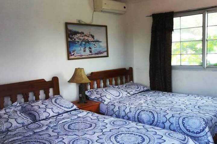 Room 4 of 24