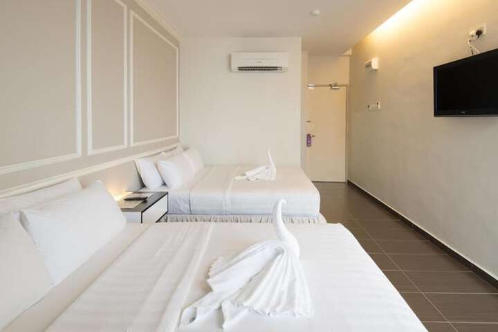 Room 12 of 31