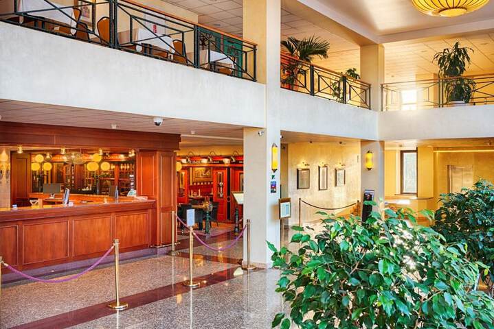 Hotel Interior 4 of 64