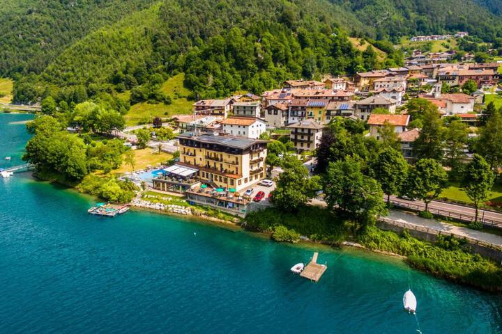 Albergo Mezzolago