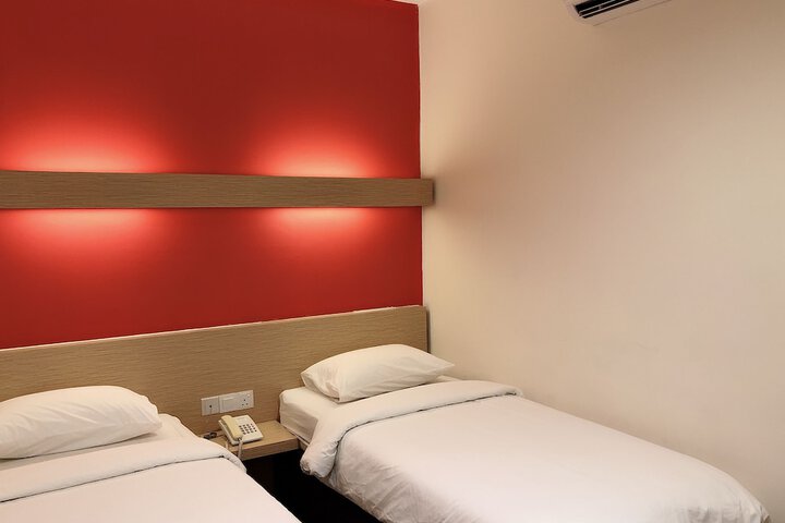 Room 26 of 73