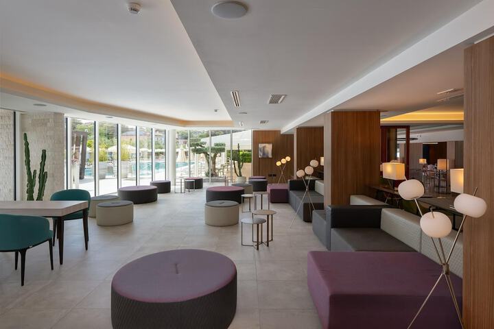 Lobby Photos