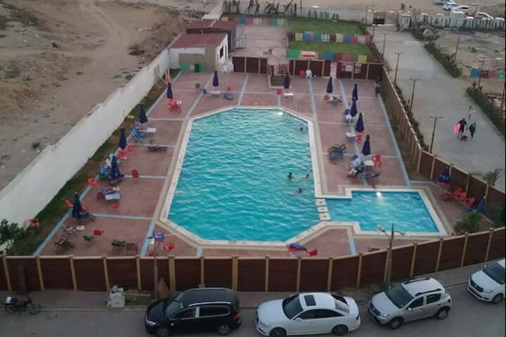 Pool 39 of 59