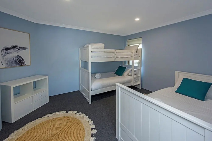 Room 4 of 24