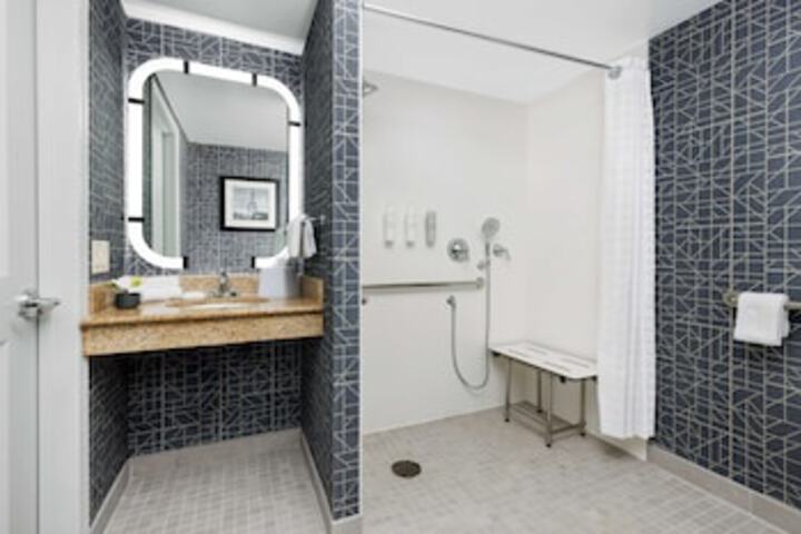 Bathroom shower