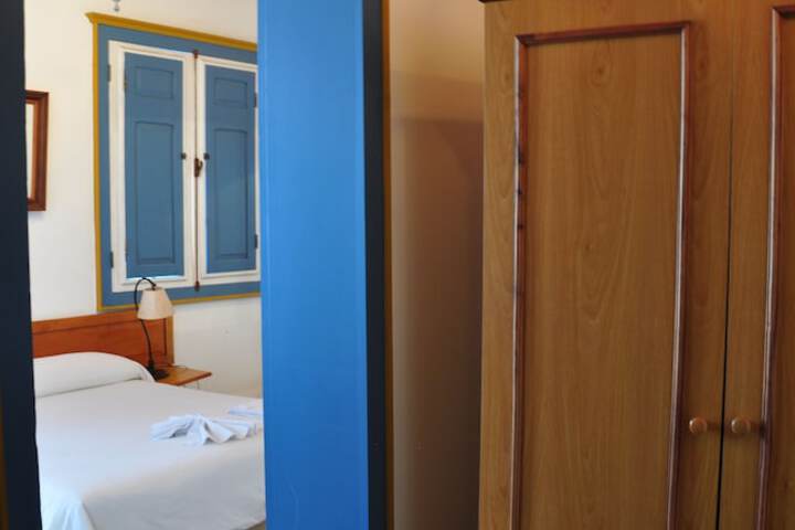 Room 26 of 106