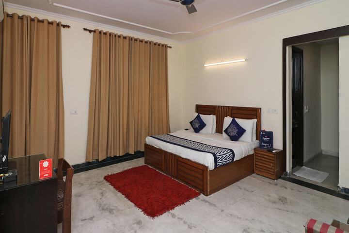 Room 18 of 21