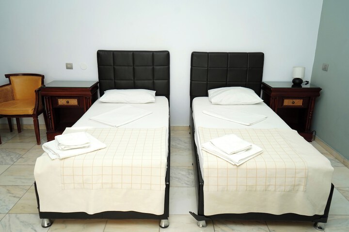 Room 7 of 36