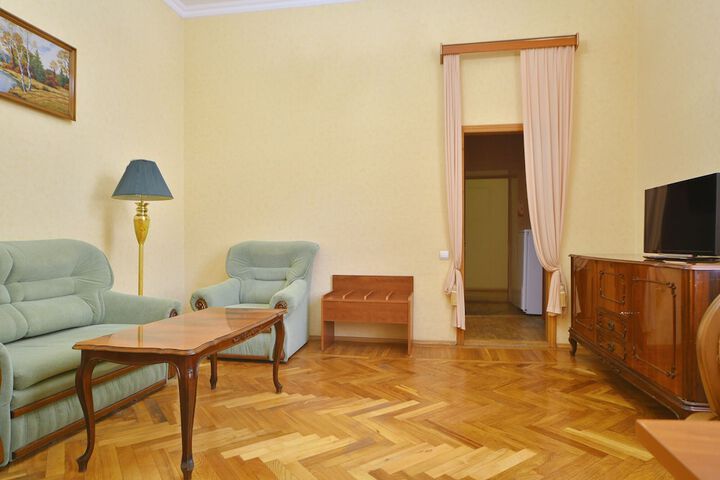 Room 30 of 40