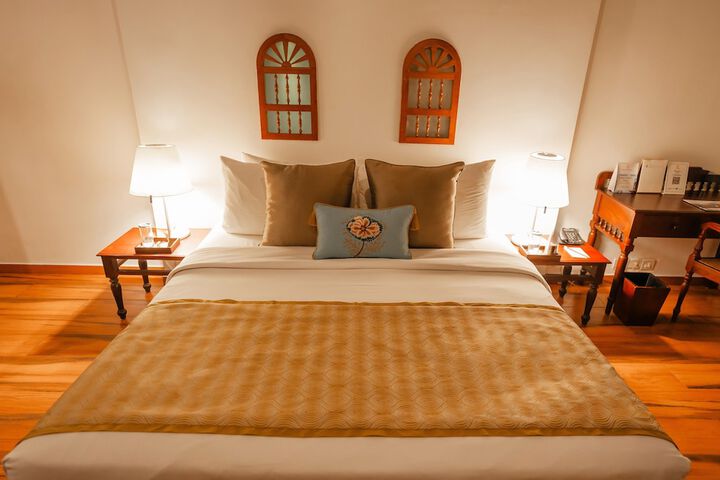 Room 28 of 115