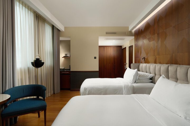 Room 49 of 132