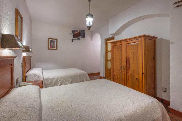 Room 12 of 31