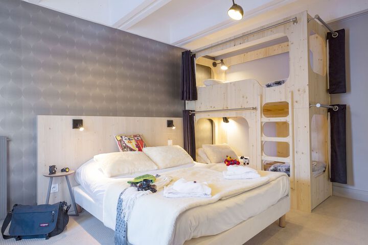 Room 13 of 52