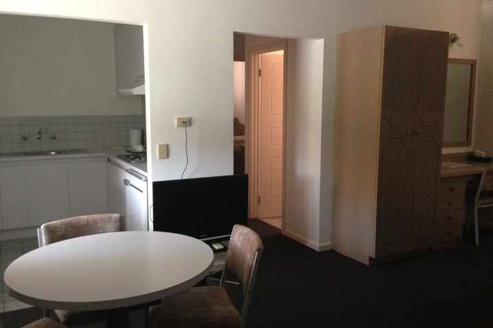 Room 11 of 41