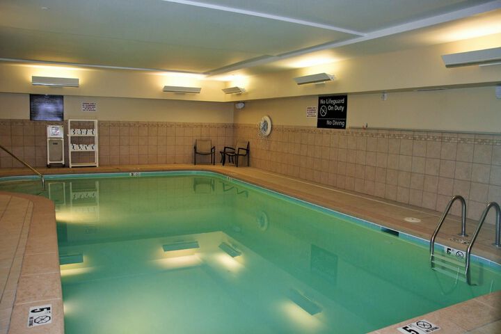 Hotel with Pool