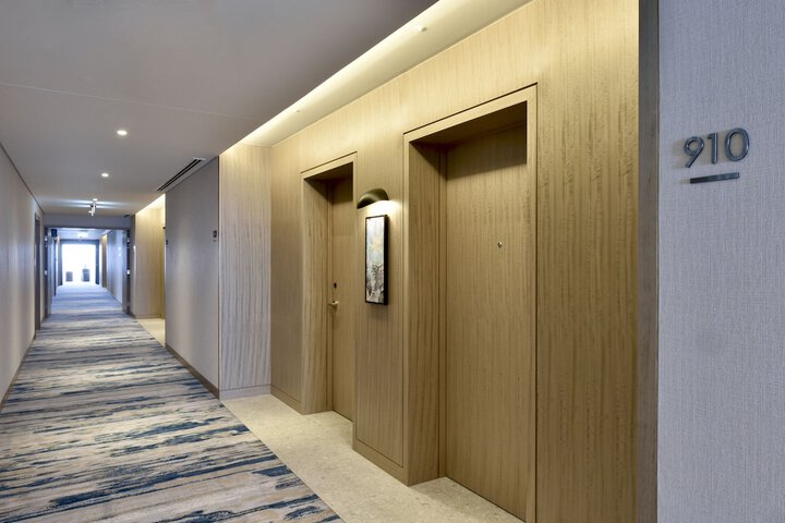 Room 7 of 60