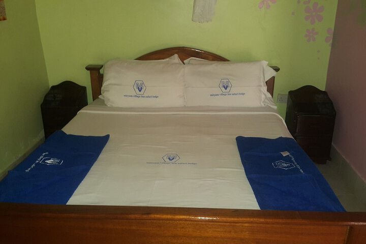 Room 8 of 27