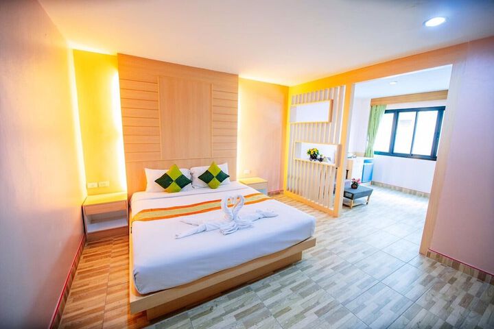 Room 7 of 78