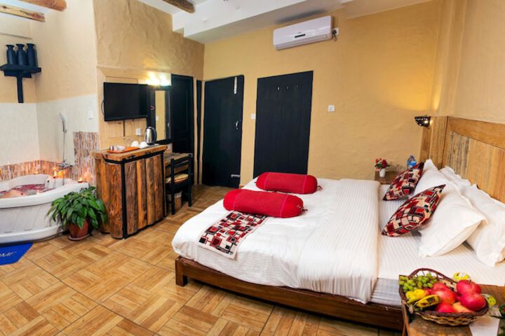 Room 8 of 47
