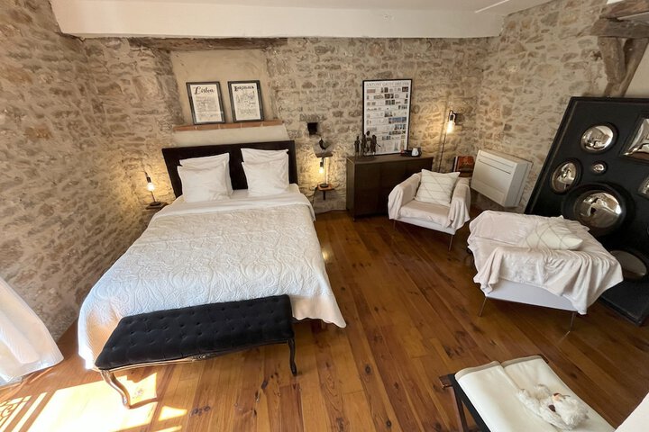 Room 21 of 33