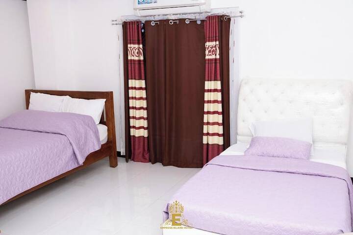 Room 18 of 37
