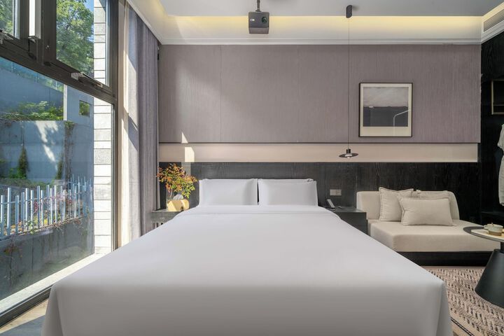 Room 20 of 64