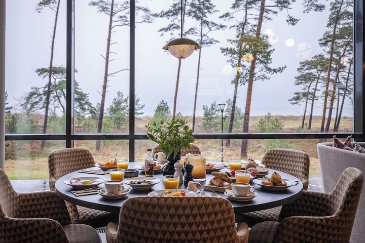 Breakfast/Coffee Service 34 of 62