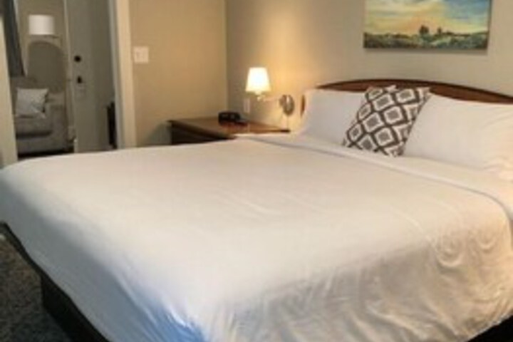 Room 55 of 141