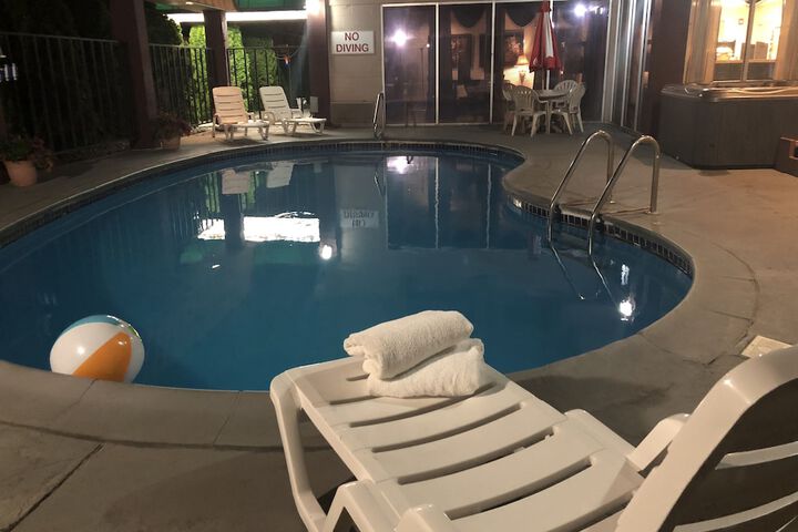 Pool 28 of 49