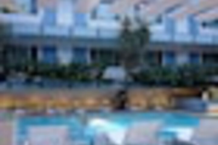 Pool 173 of 255