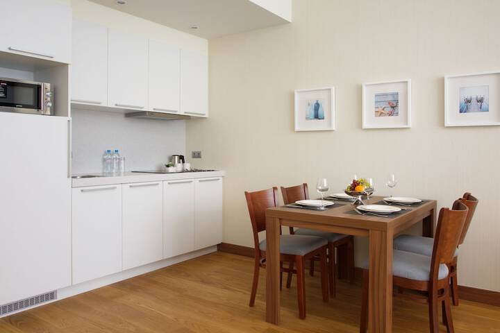 Room 9 of 275