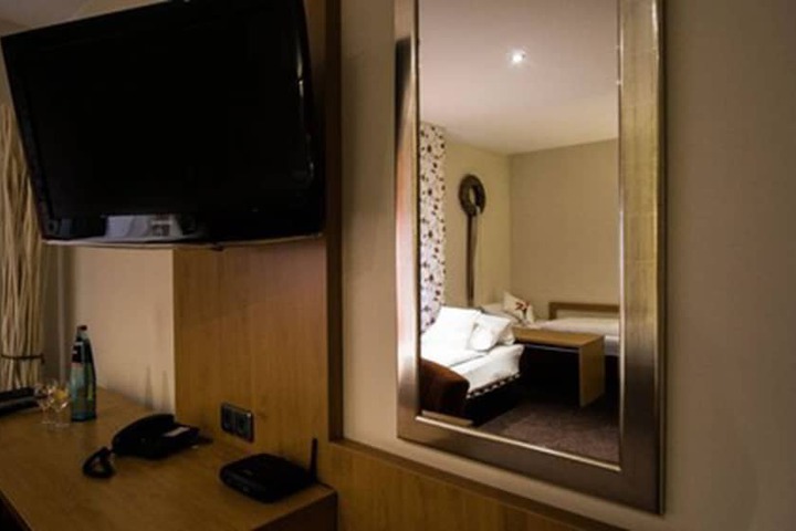 Room 25 of 55