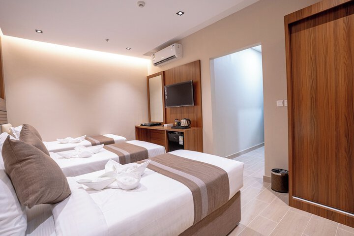 Room 25 of 61