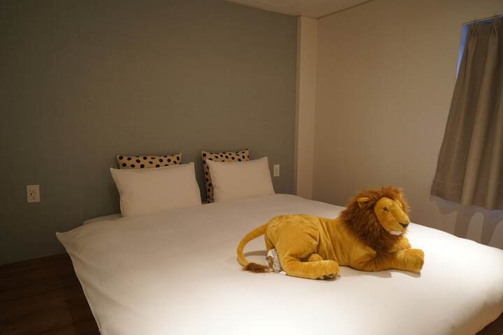Room 115 of 149