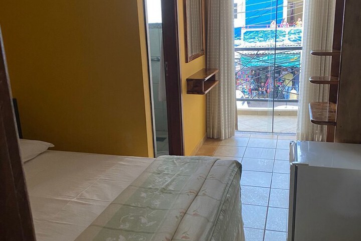 Room 25 of 59