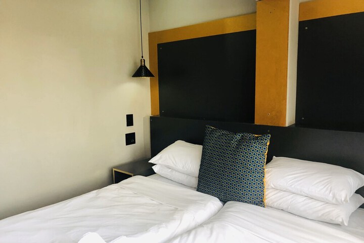 Room 124 of 241