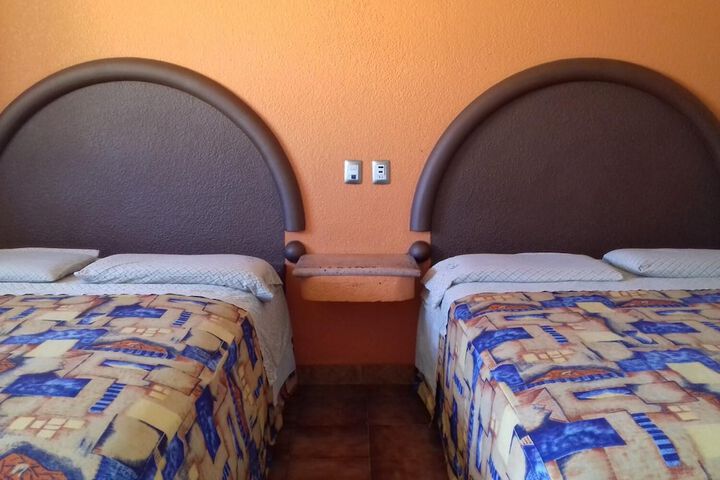 Room 5 of 34