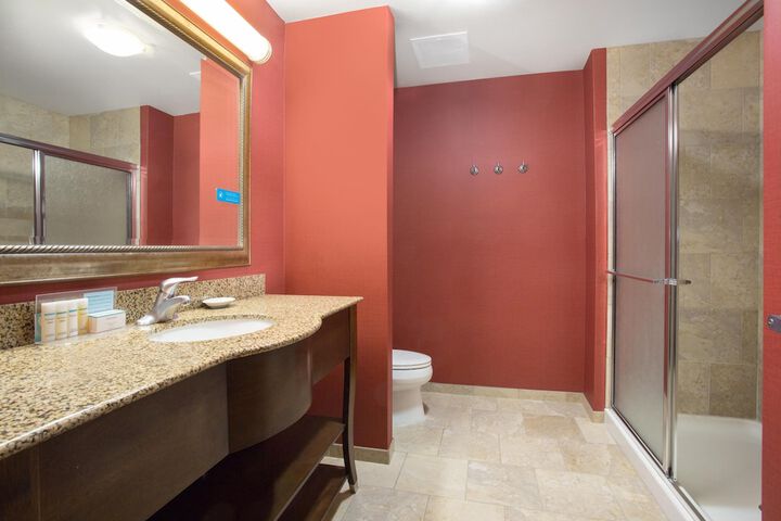 Room 28 of 41
