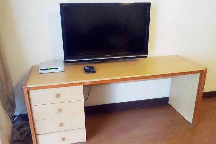 Room 13 of 20